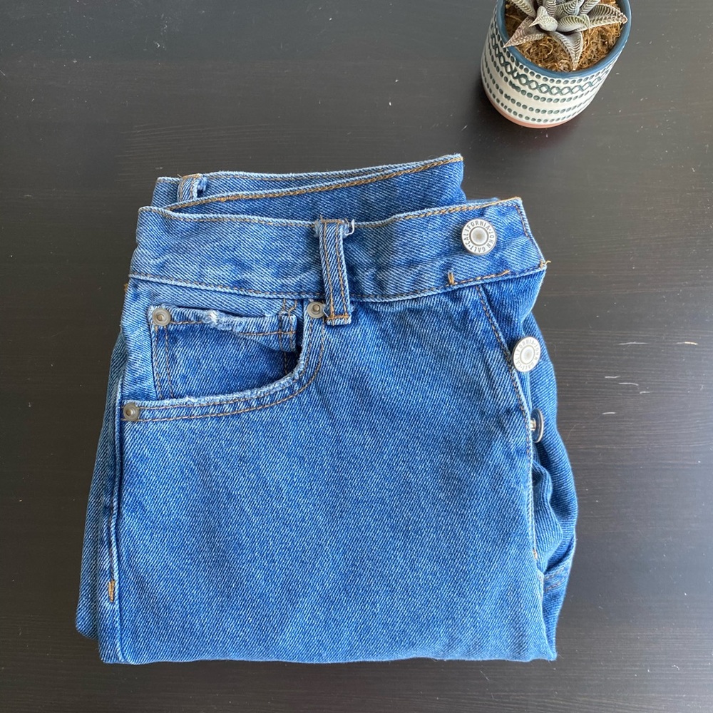 JOHN GALT MOM JEANS